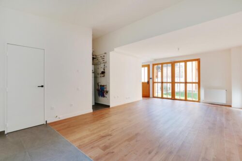 MAISON_E
