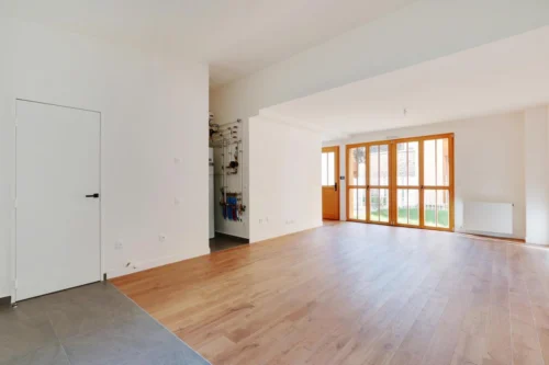 MAISON_E